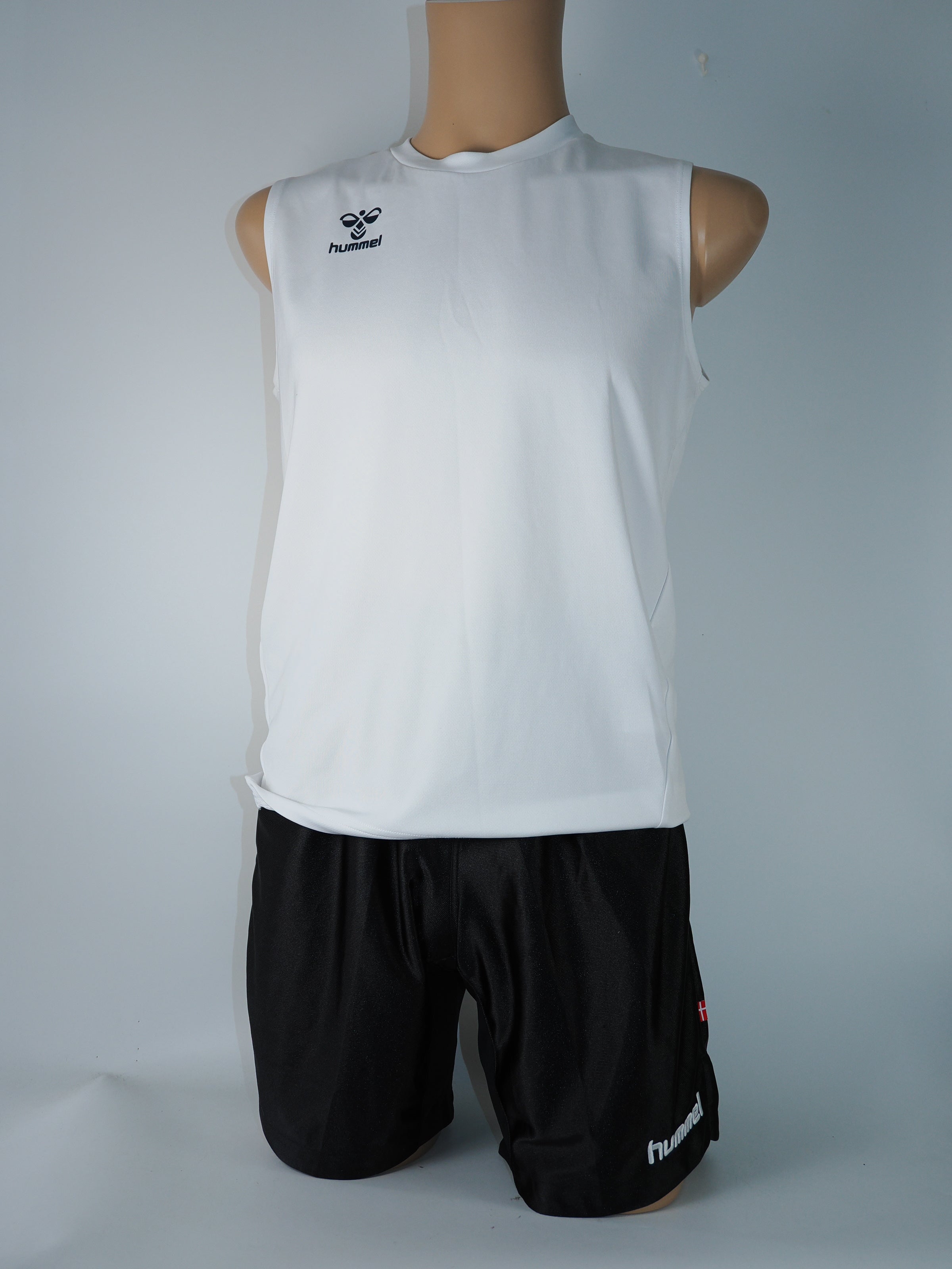 サッカー練習用　#サカユニ　hummel   セット