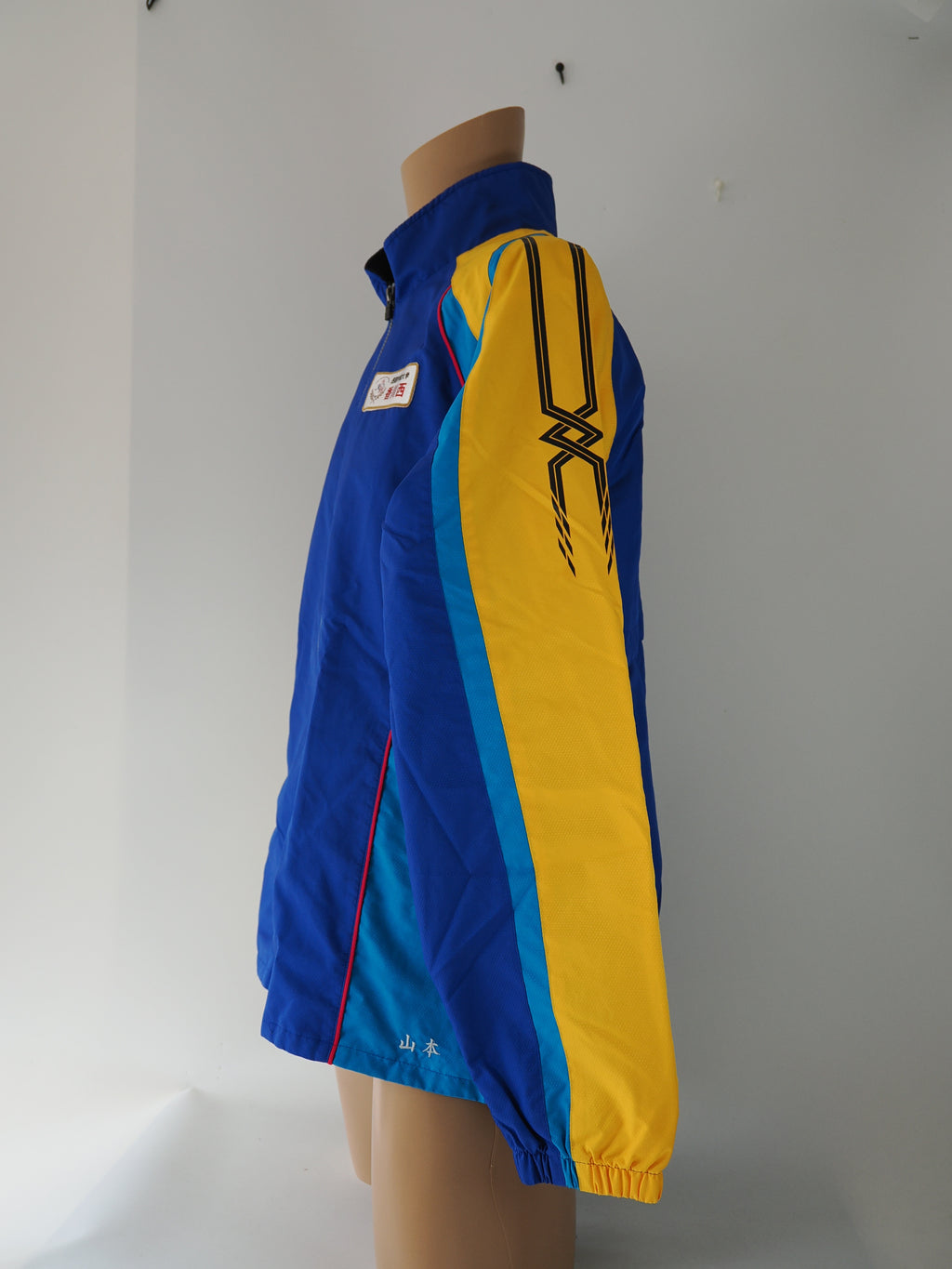 ミズノ　四国学院大学 香川西高校 男子陸上部　ウォームアップウインドブレーカー上下　サイズXO