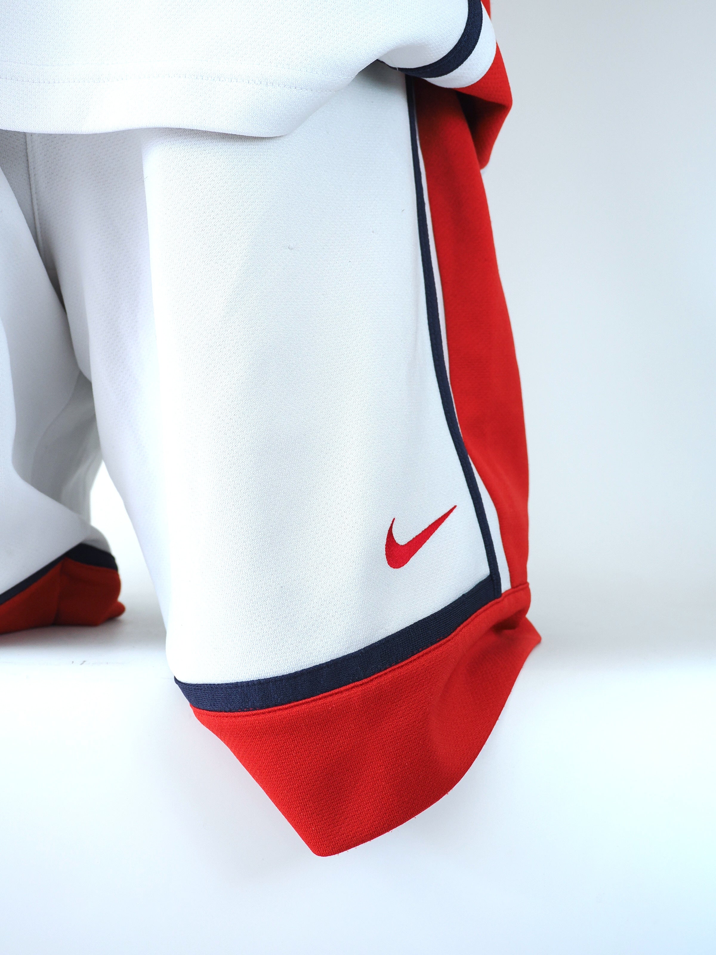 ナイキ　中学男子バスケ部　ユニホーム上下　サイズL